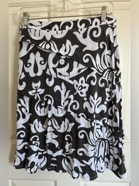 INC International Concepts Black and White Floral Knit Top